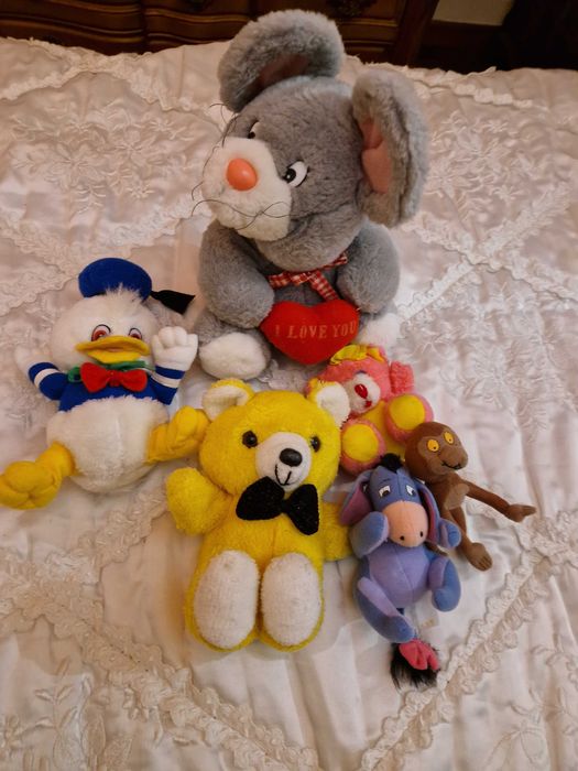 Peluches novos apenas foram adornos