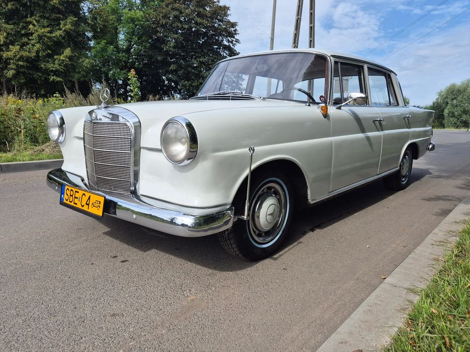 Mercedes-Benz Klasa C * W110 - 190 C Benzyna * ZABYTKOWY *