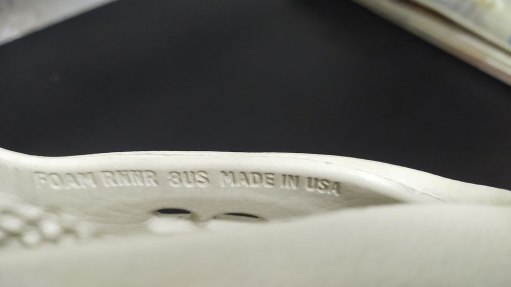 Крокси Adidas Yeezy Foam Runner