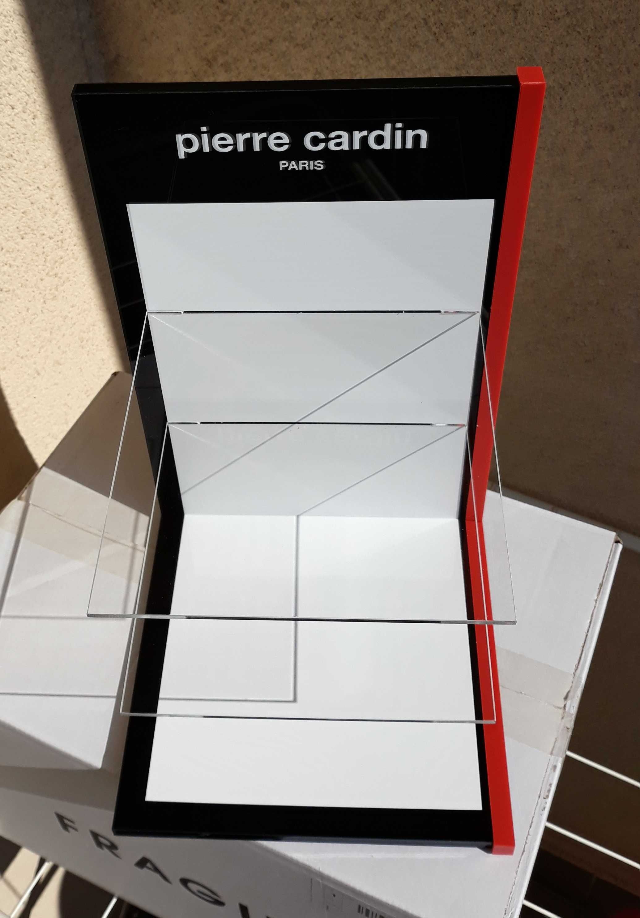 Nowy Ekspozytor, Stojak na okulary PIERRE CARDIN PARIS