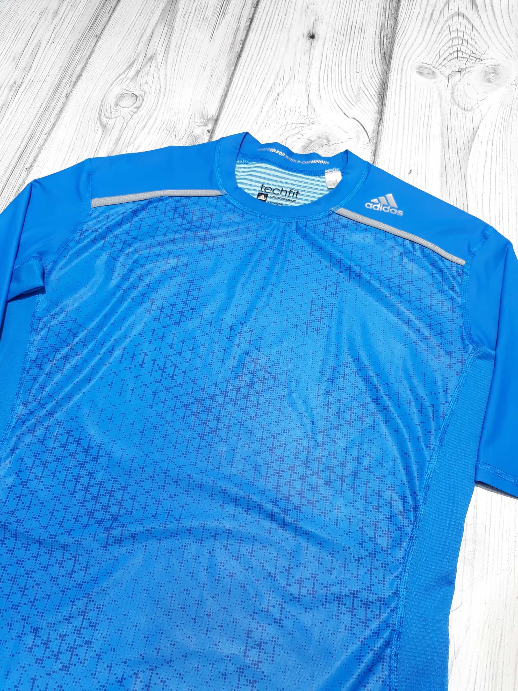 Компресійна футболка Adidas Techfit теомуха розмір L-XL