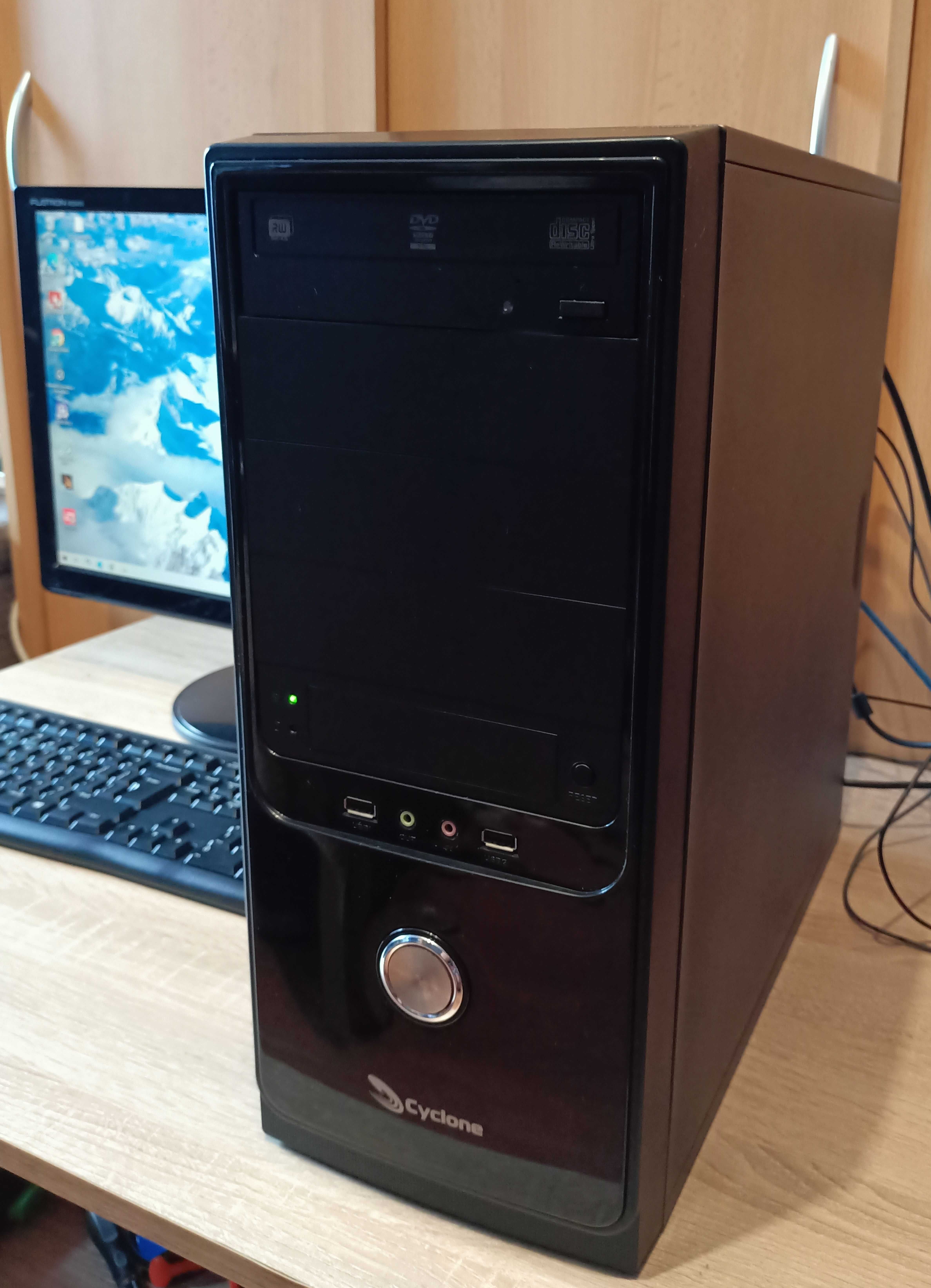Komputer i5-4460, R7 370 4GB, DDR3 8GB, Nowy SSD 128GB + Monitor