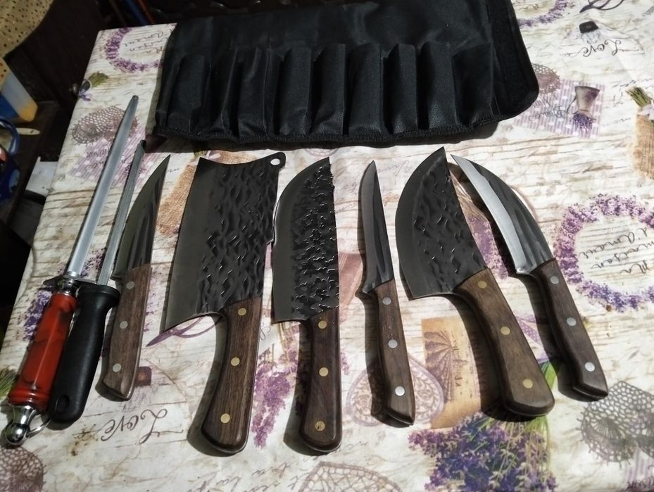 Facas de carne novas com dois fusils