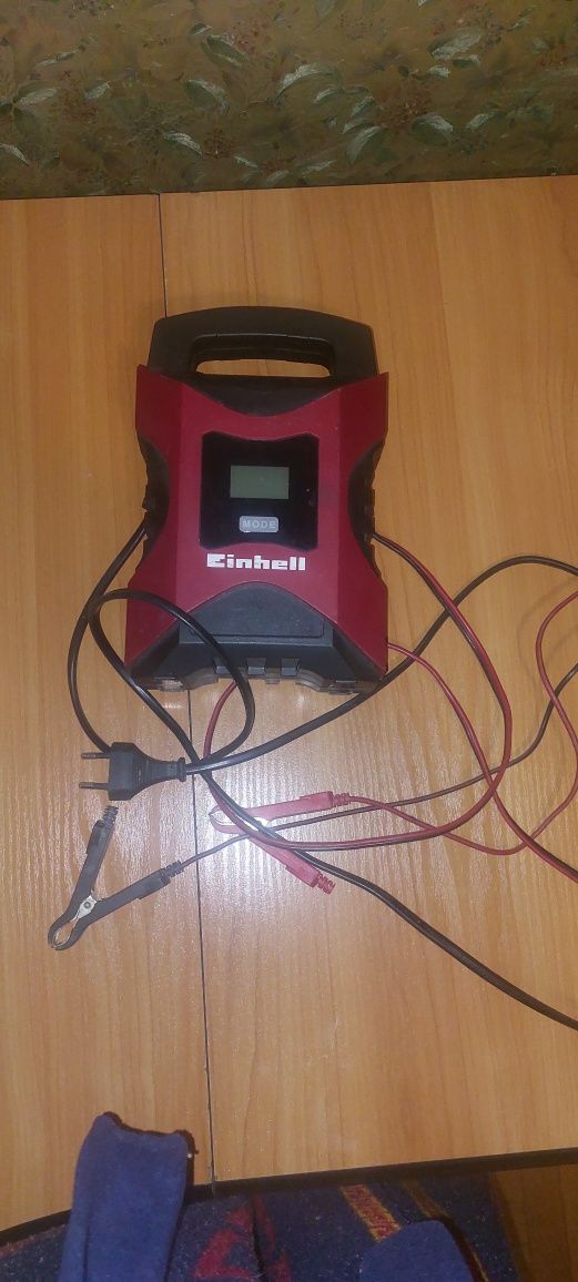Авто-мото зарядное устройство Enhell CC-BC 10M.