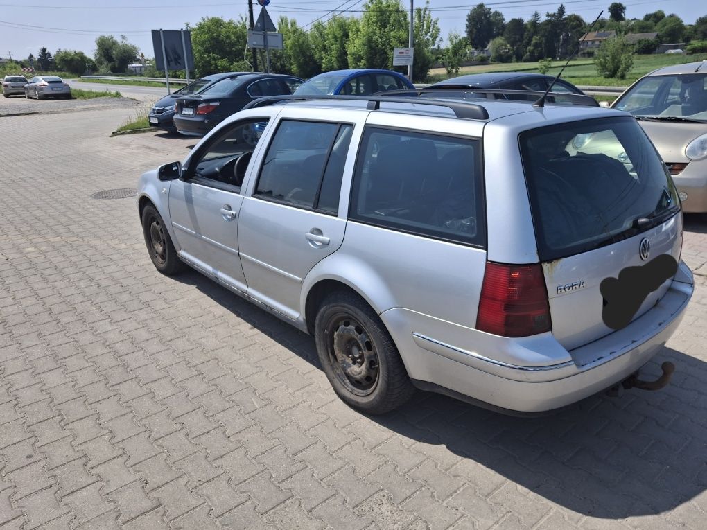 VW Bora 1.9 tdi.