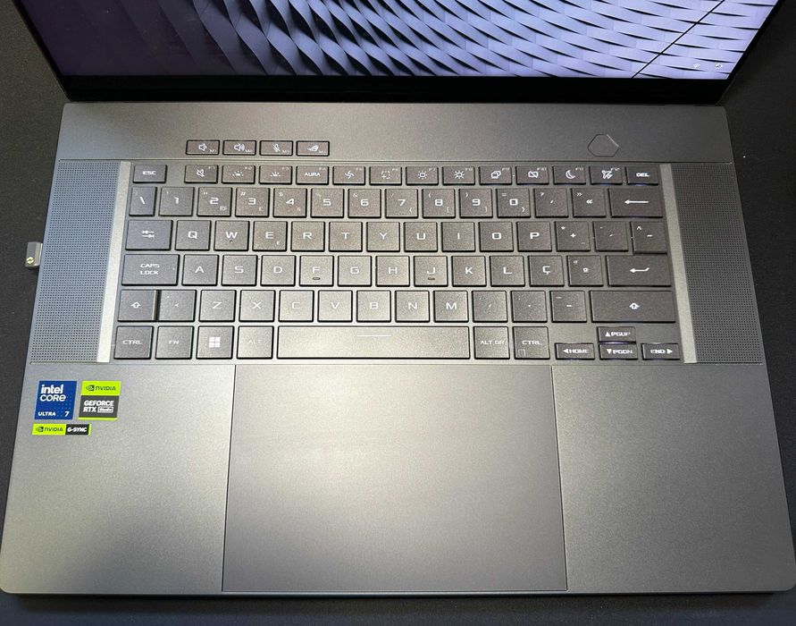 PC portátil ASUS ROG GU605MI – 2024 – c/ garantia até 2027
