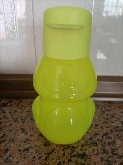 Garrafa  e Ostra da Tupperware