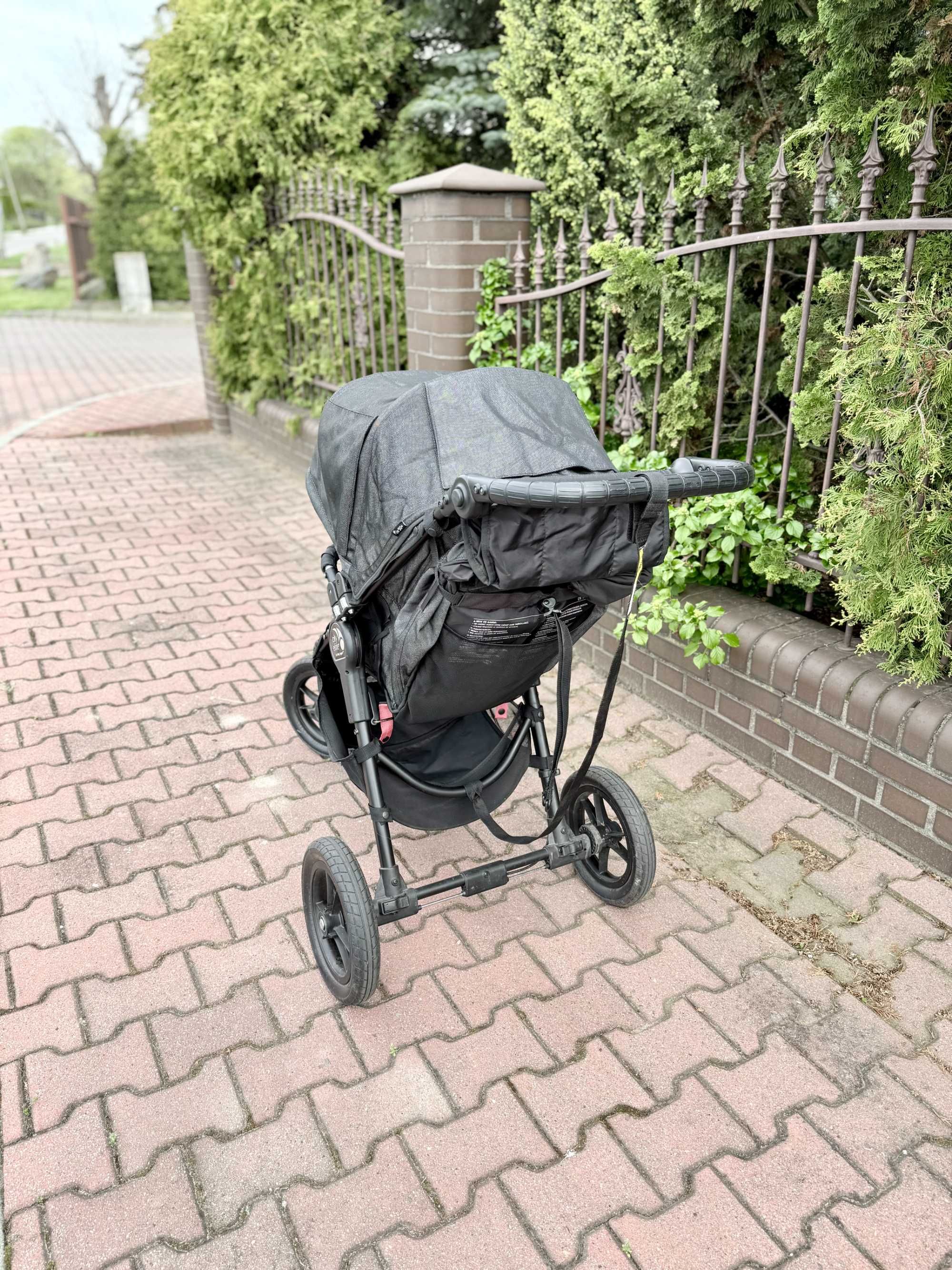 Wózek spacerowy Baby Jogger City Elite w bardzo dobrym stanie.