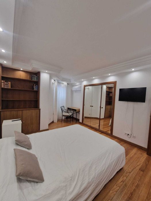 Quarto p/ arrendamento - Faro