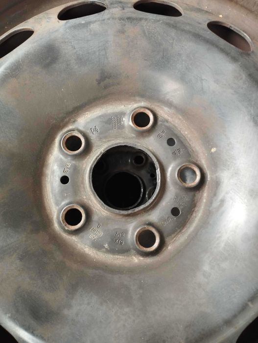 Sprzedam zimowe opony 205/55 R16