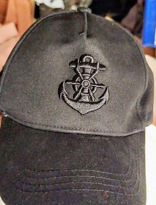Она крутая темно черная Кепка якорь мужская бейсболка