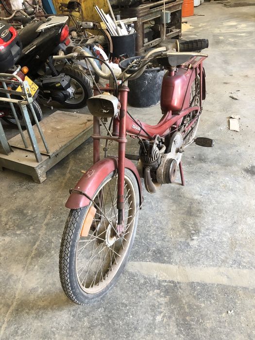 Mobylette para restauro ou peças