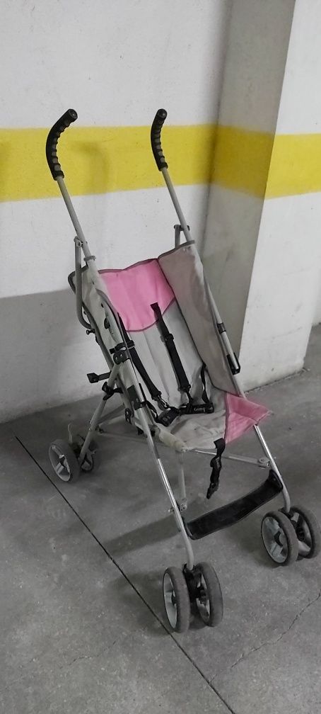 Carrinho de passeio com 2 niveis de encosto