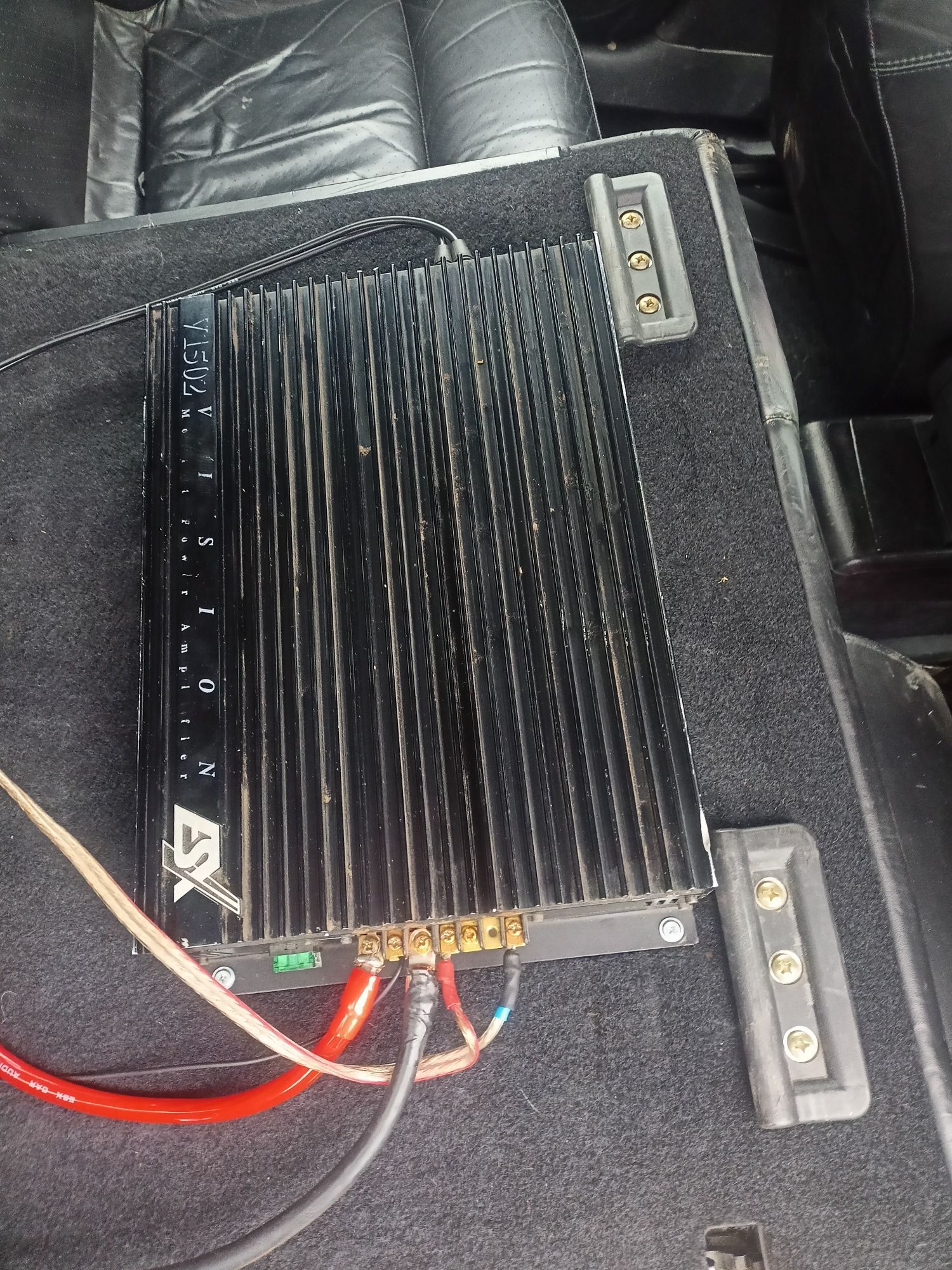 Wzmacniacz ESX VISION V1502