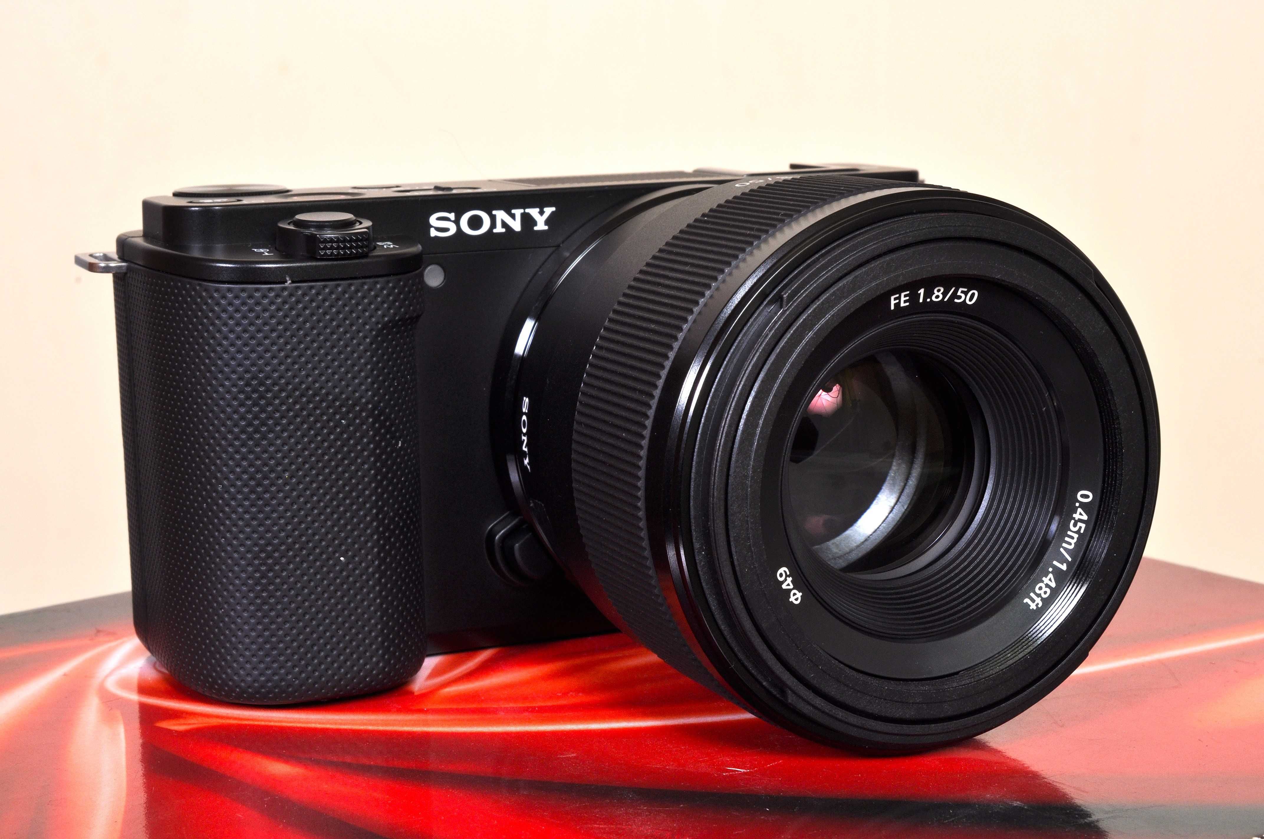 Sony ZV-E10 + 16x50 + 50mm F: 1.8 + Extras. Novo. Fatura