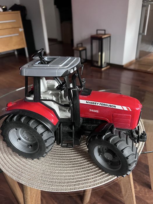 Ciągnik z przyczepą