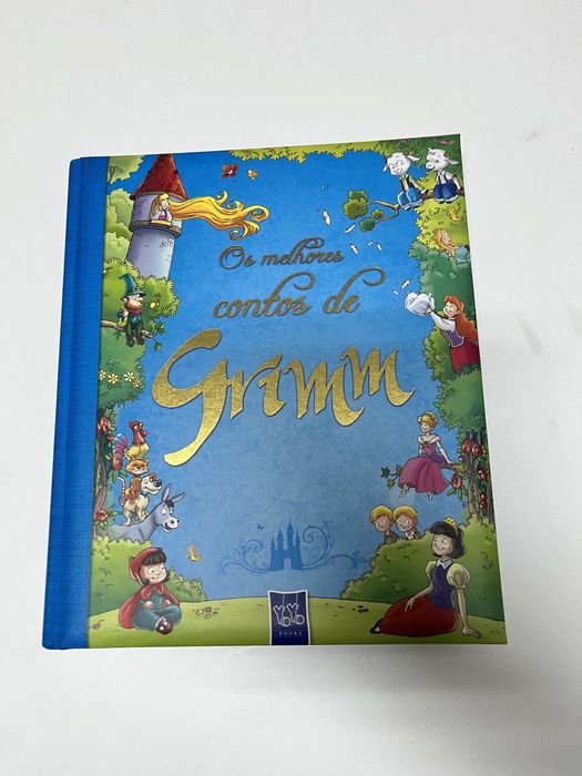 Livro “Os melhores contos de GRIMM”