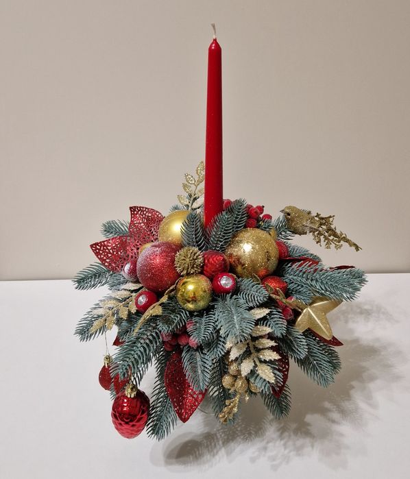 Новорічний декор, новорічний вінок, різдвяна композиція