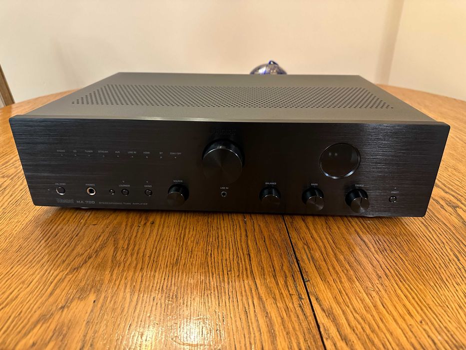 Wzmacniacz Magnat MA 700 stereo hybrydowy 2.1