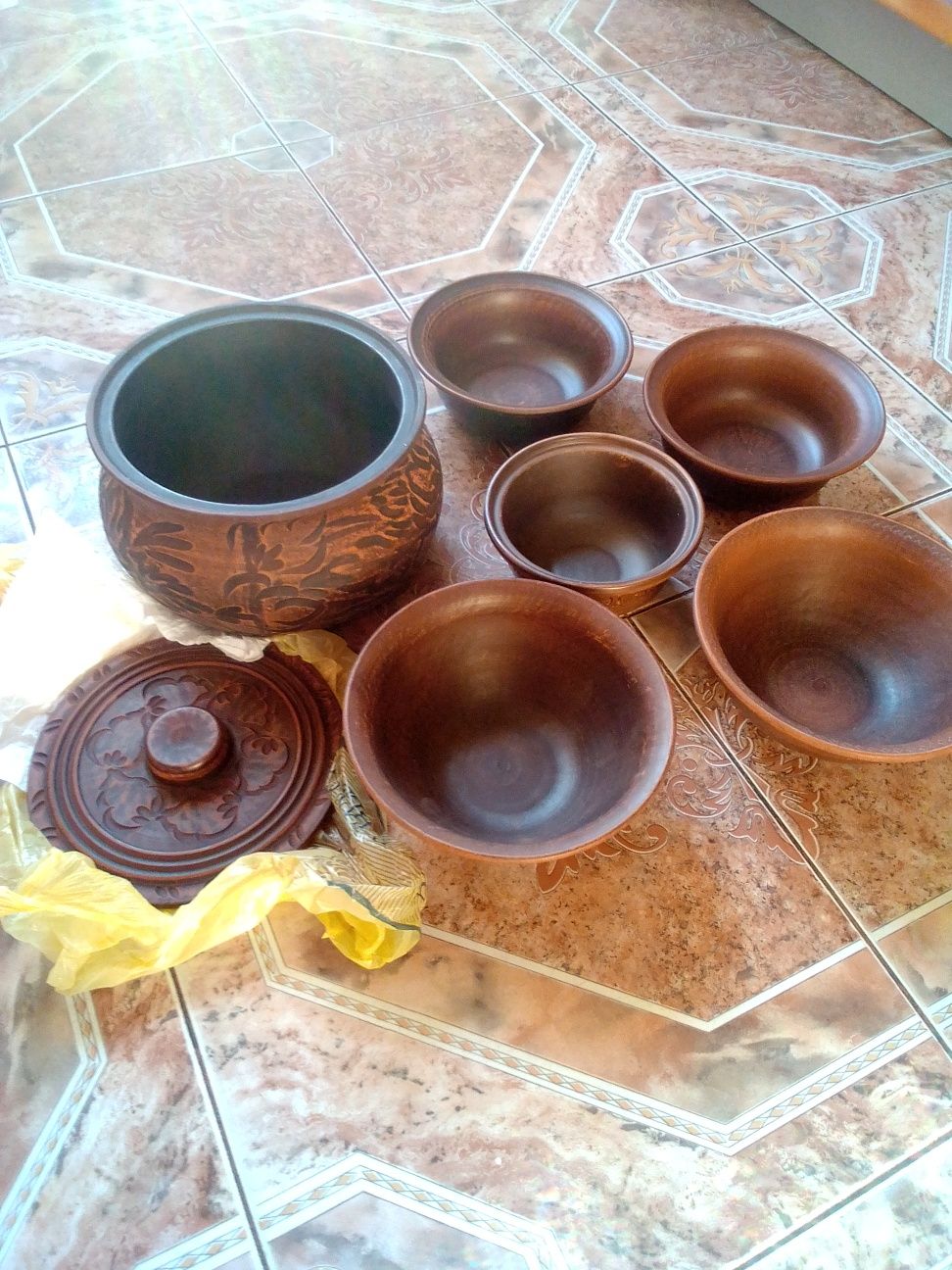Глиняная посуда бытовая