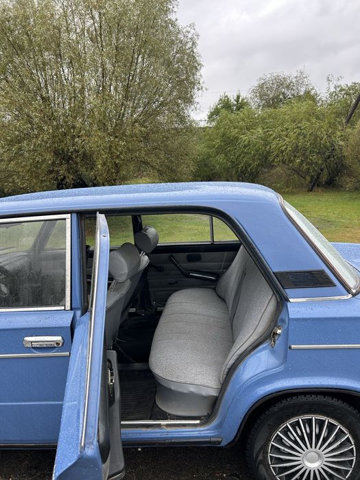 Ваз 2106 на повному ходу