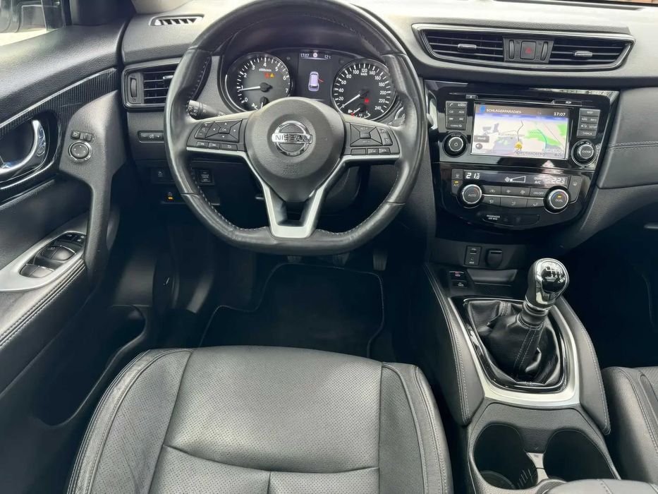 Nissan X-Trail      2018