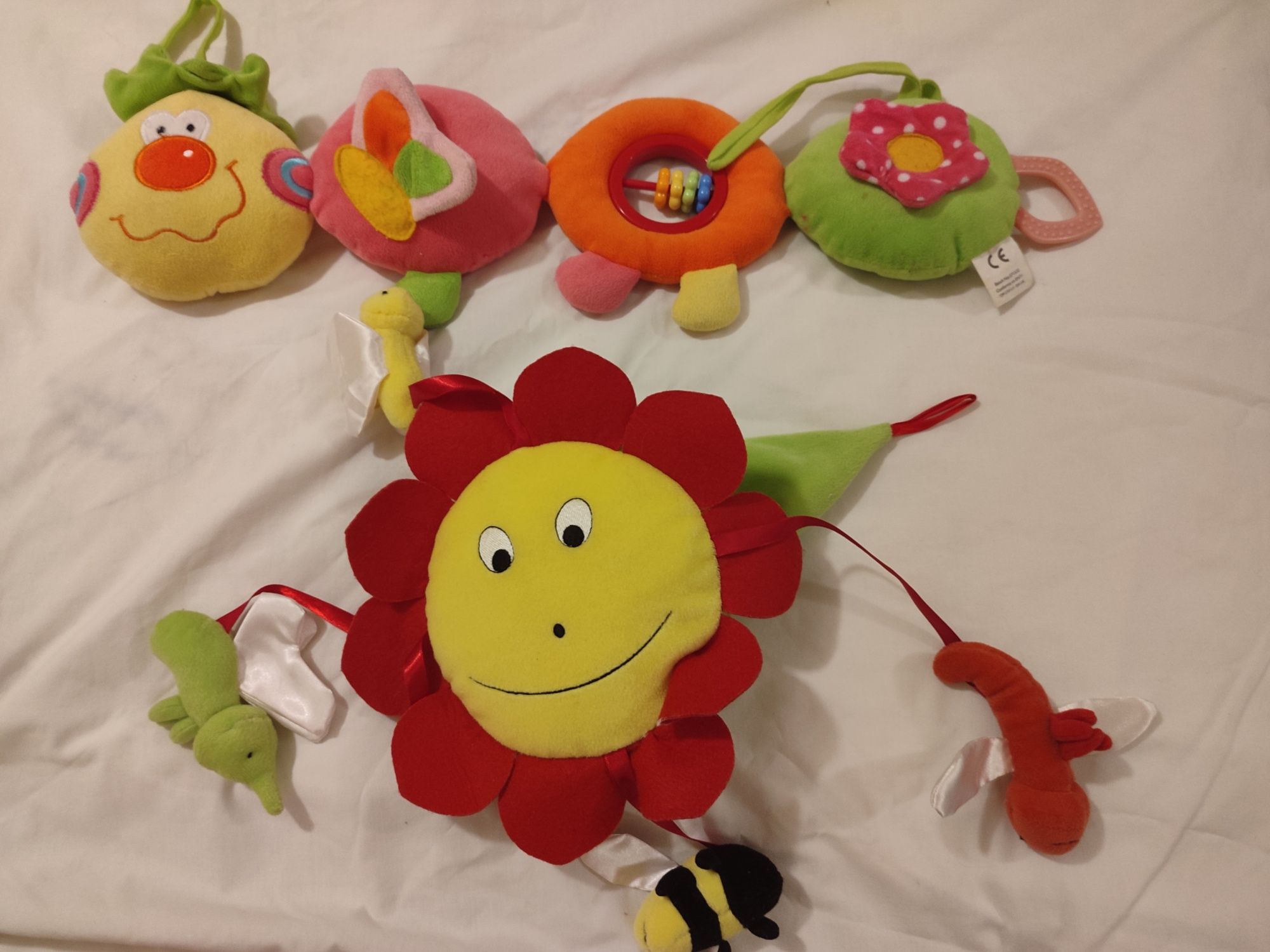 Игрушки для малышей подвесные на манеж и коляску мягкие, развивающие