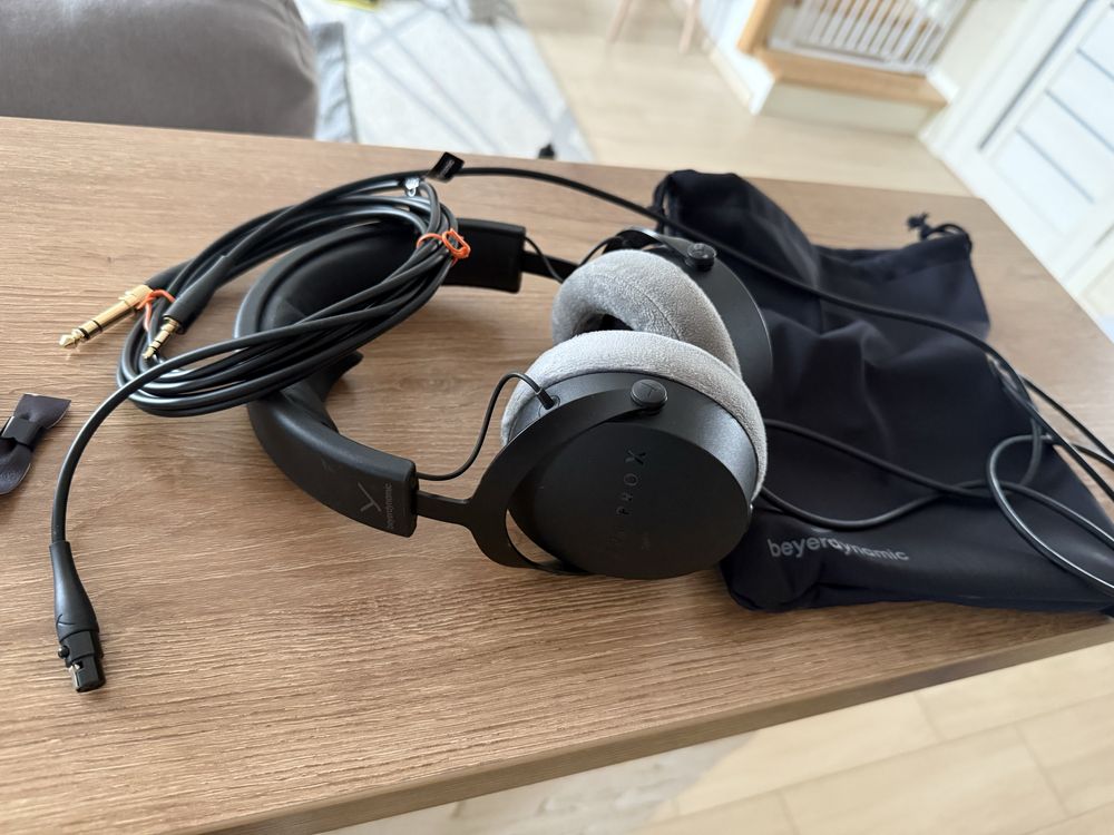 Навушники Beyerdynamic DT 700 Pro X Black