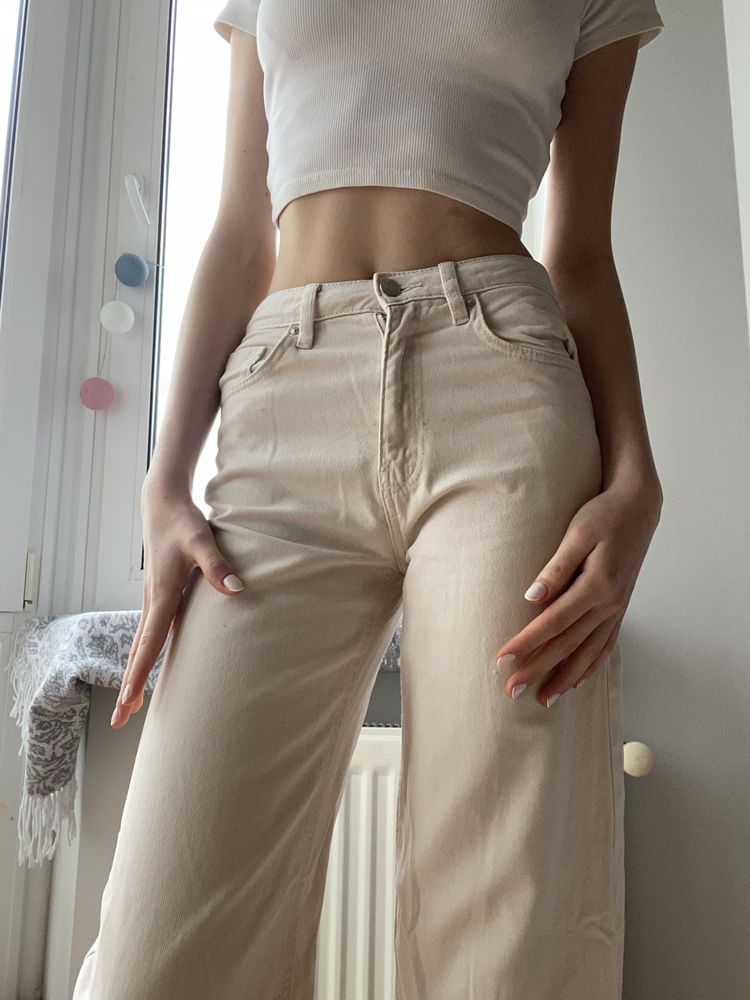 білі джинси “sinsay”