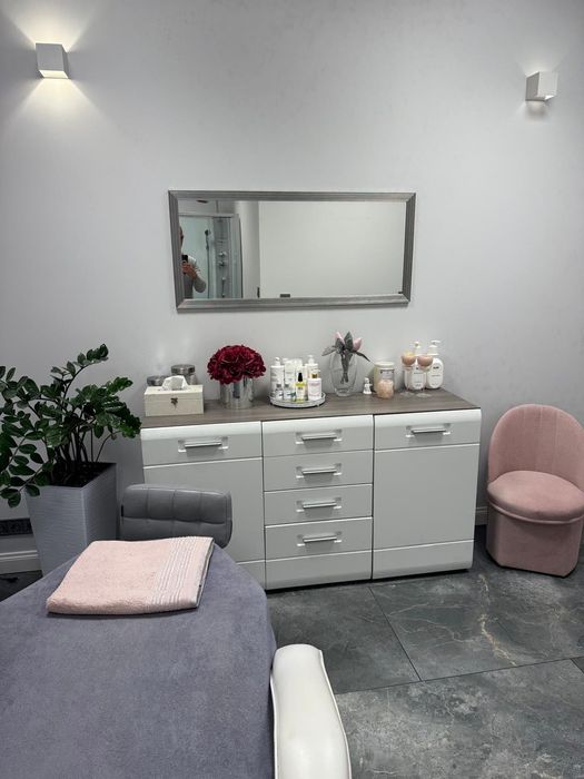 Gabinet na wynajem w centrum / stylistka rzęs / linergistka/ masażysta