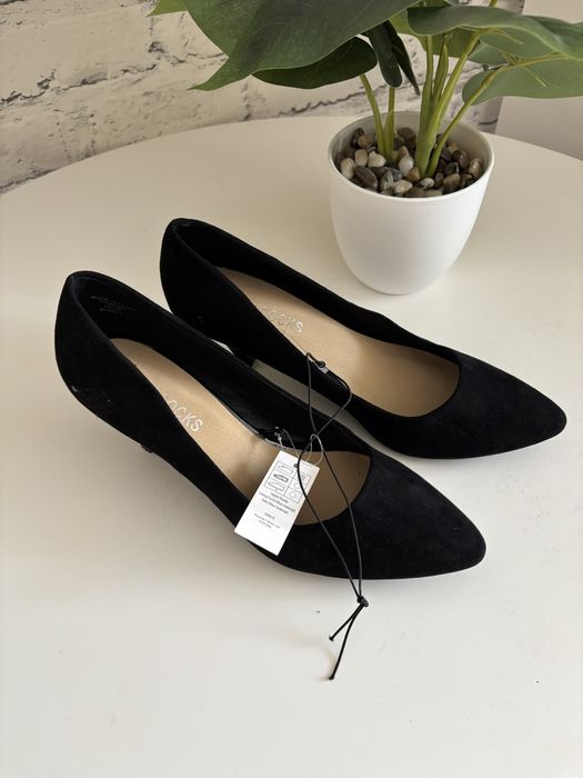 Klasyczne czarne szpilki marki Peacocks Model Antoinette  Rozmiar 39