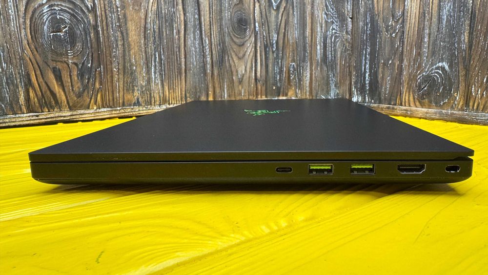 РОЗПРОДАЖ! Ноутбук в Металевому Корпусі Razer Blade 15 RZ09-0349
