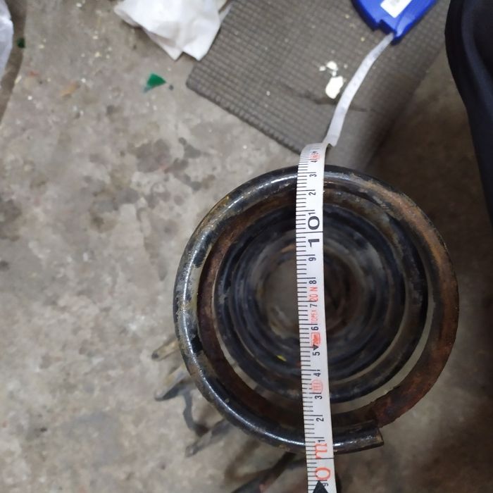 Пружини Ford Sierra передні бу