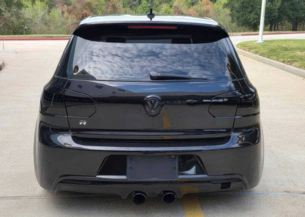 Volkswagen Golf R      2013