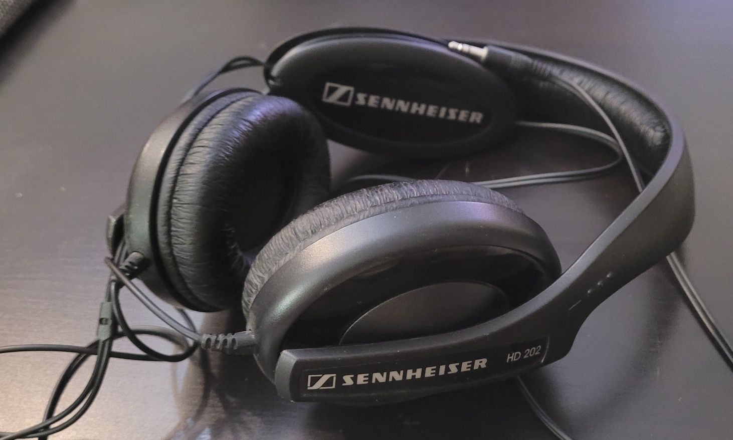 Auscultadores Sennheiser HD-202-II