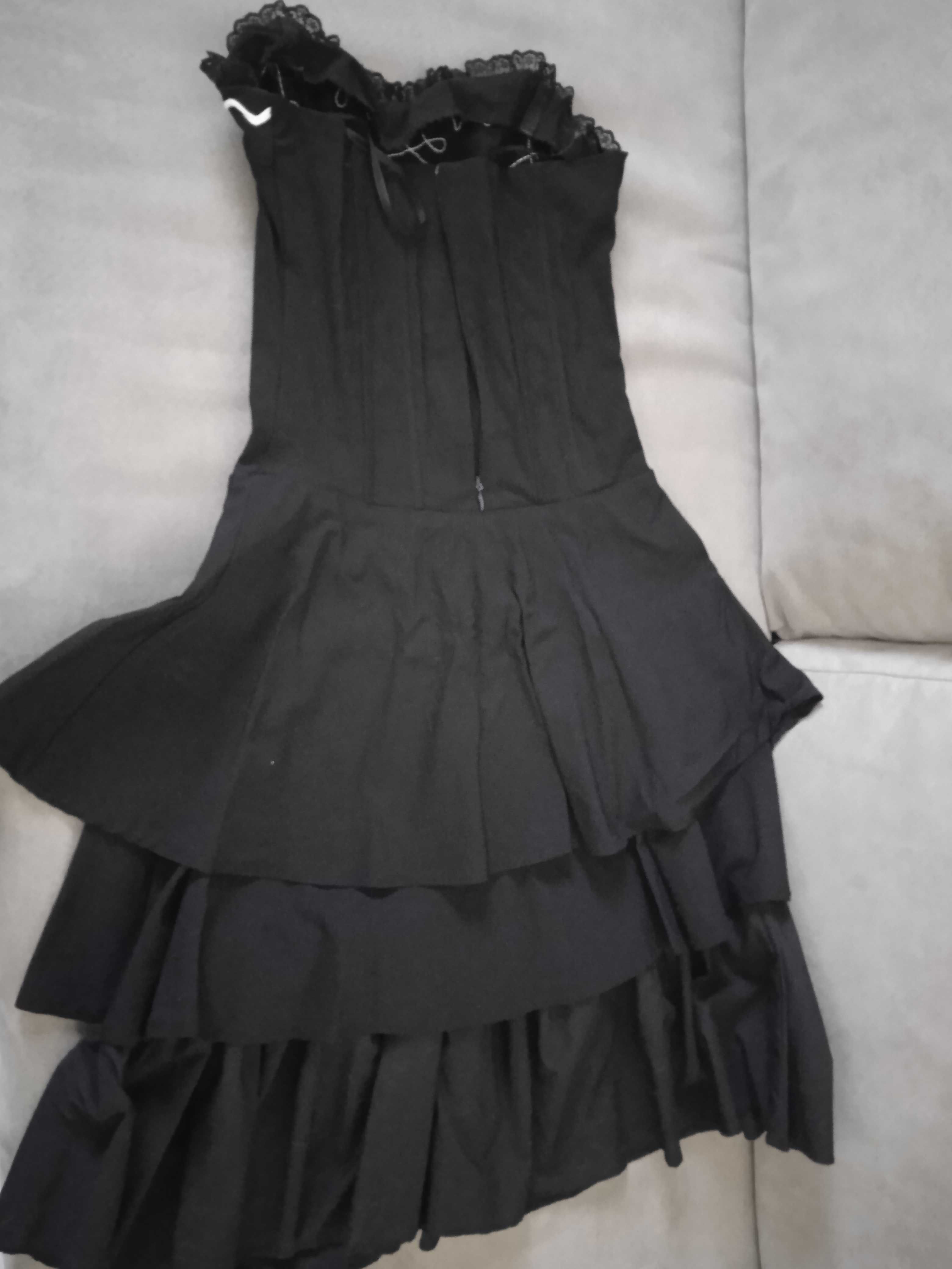 Vestido preto elegante