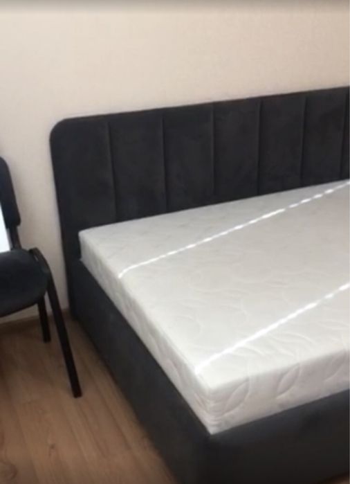 Ліжко нове з матрасом і підйомником на ламелХ120/200