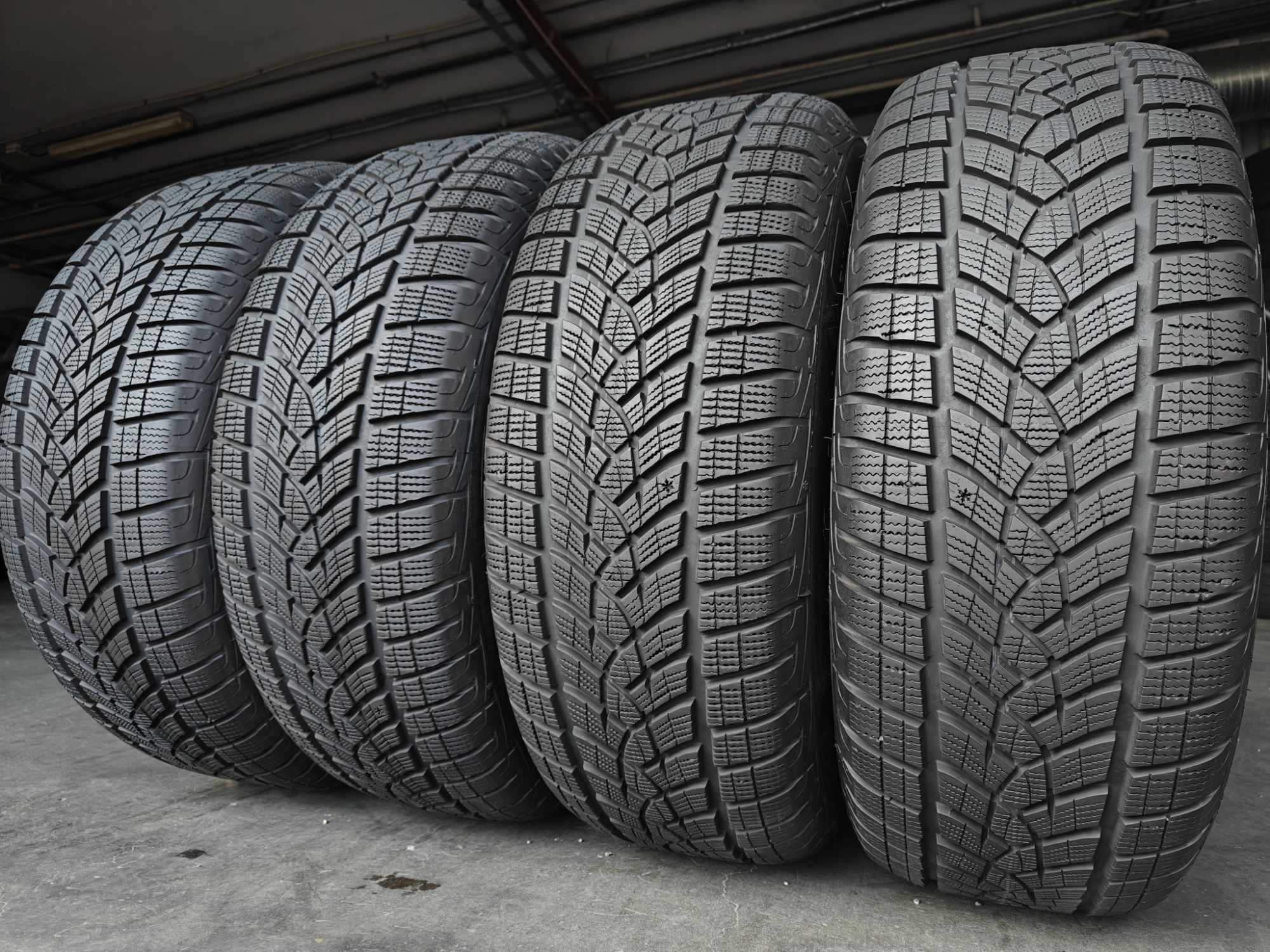 R17 265 65 шини зимові Goodyear Ultra Grip Ice SUV made Germany