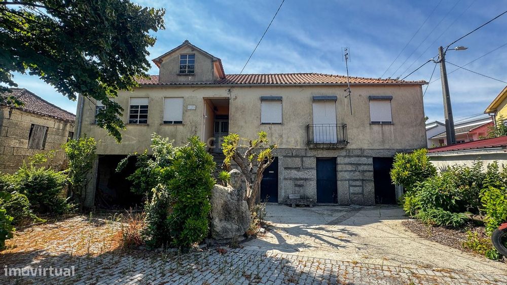 Casa para Recuperar em Sátão - Oportunidade Única