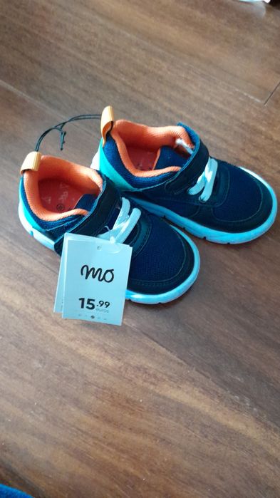 Sapatilhas tamanho 22 NOVAS