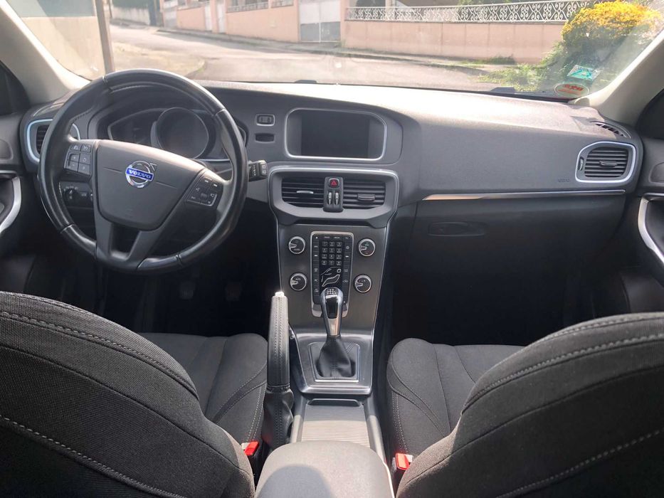 Volvo v40 Bi-turbo 190cv