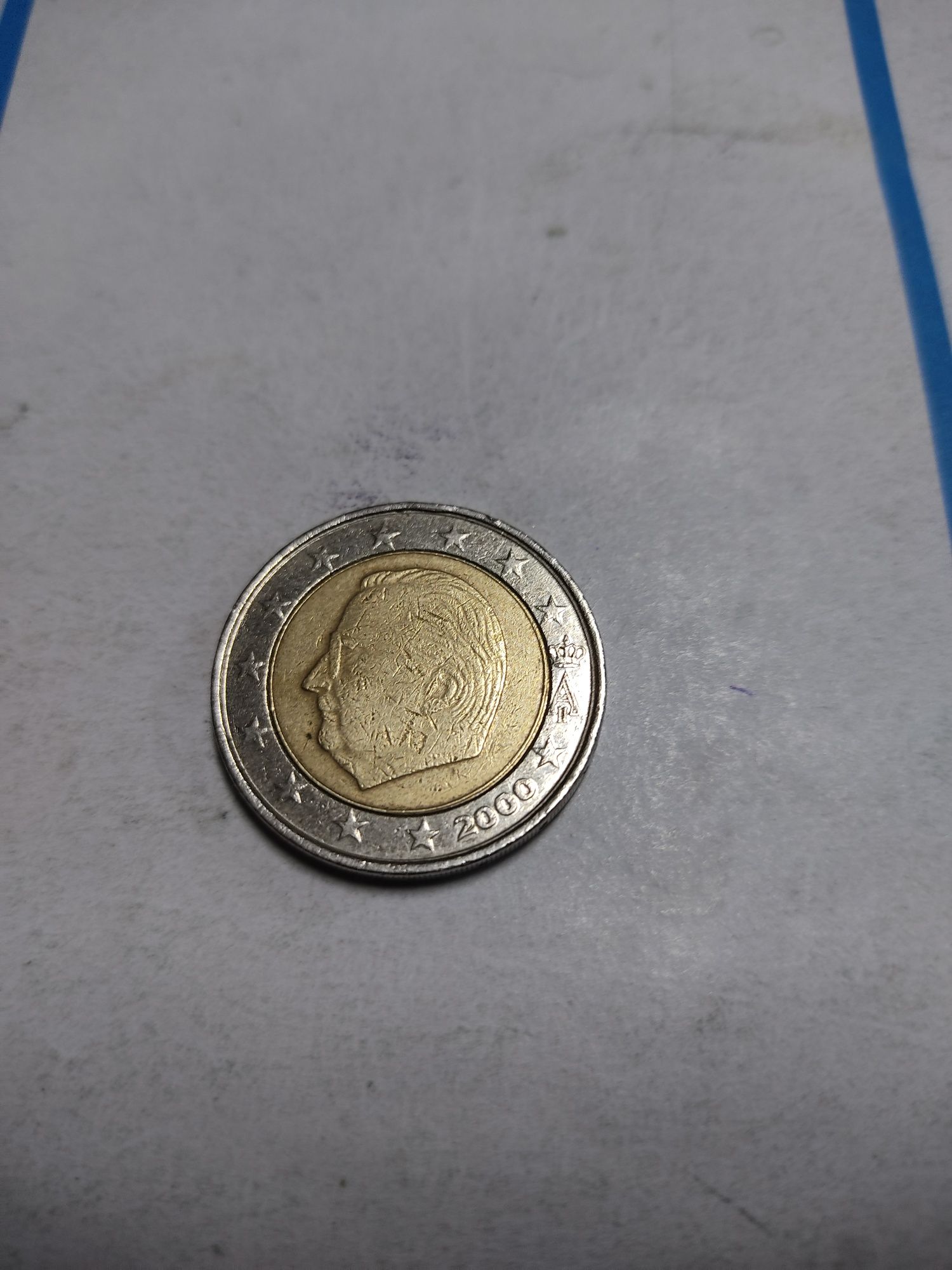 Várias moedas comemorativas e de edições antigas de 2€