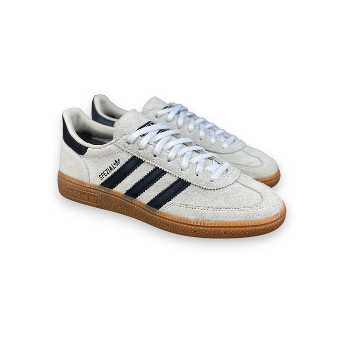 Adidas Handball Spezial r. 38,5 – zamszowe sneakersy w retro stylu