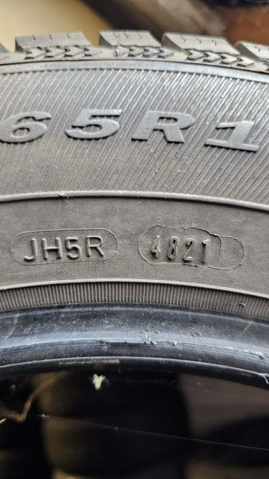 Opony zimowe Dębica Frgo 2 185/65R15 88T - używane, stan bdb