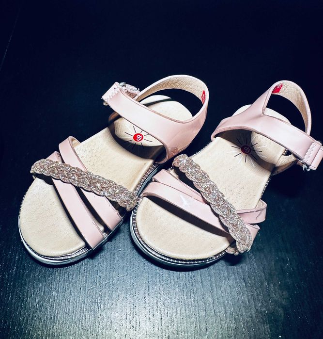 Sandálias Marca Fisher Price Tamanho 23