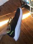 Tenis reebok preto e verde lima usados uma  so vez tamanho 41 europeu