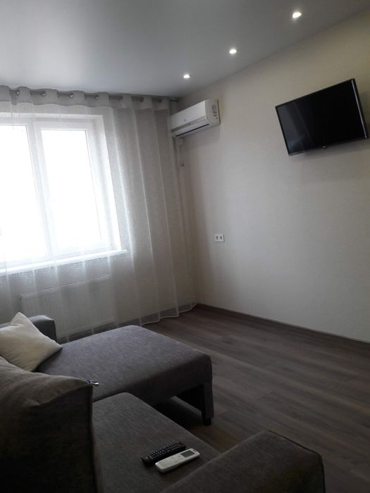 Супер !!! Сдам 1 кв ЖК Ньютона Новые Дома 9000 гр.