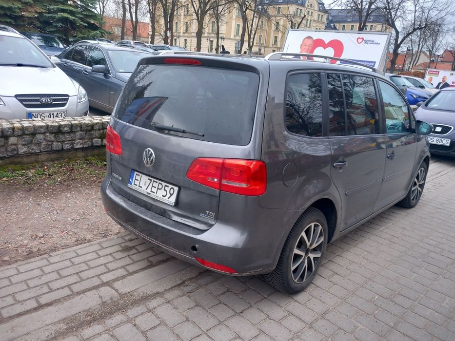 Klapa bagażnika Touran II 2013
