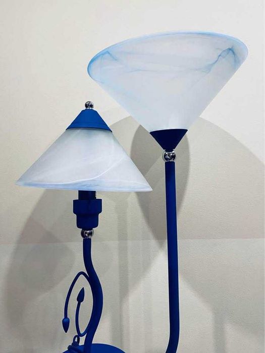 Zestaw granatowych lamp