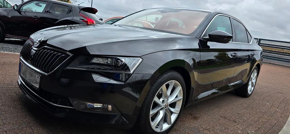 Skoda Superb 100%BEZWYPADKOWE 100%ORYGINAŁ LAKIER Stan dla wymagających klientów ..